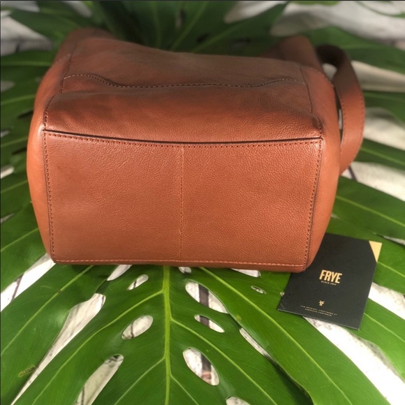 LAST ONE! NWT! Frye Side Pocket Hobo - Picture 3 of 7